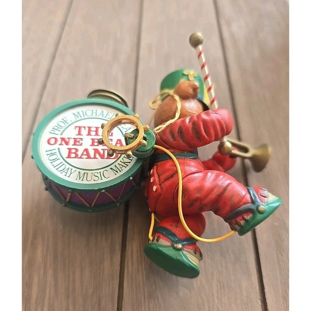 ENESCO‎ CHRISTMAS ORNAMENT: PROFESSOR MICHAEL BEAR THE ONE BEAR BAND!